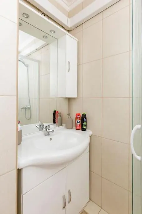 Lovely 1 Bedroom Flat - Gazdagret Boedapest Appartement
