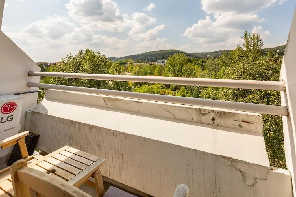 Lovely 1 Bedroom Flat - Gazdagret Budapest Apartman